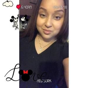 Meet your Posher, Desiree